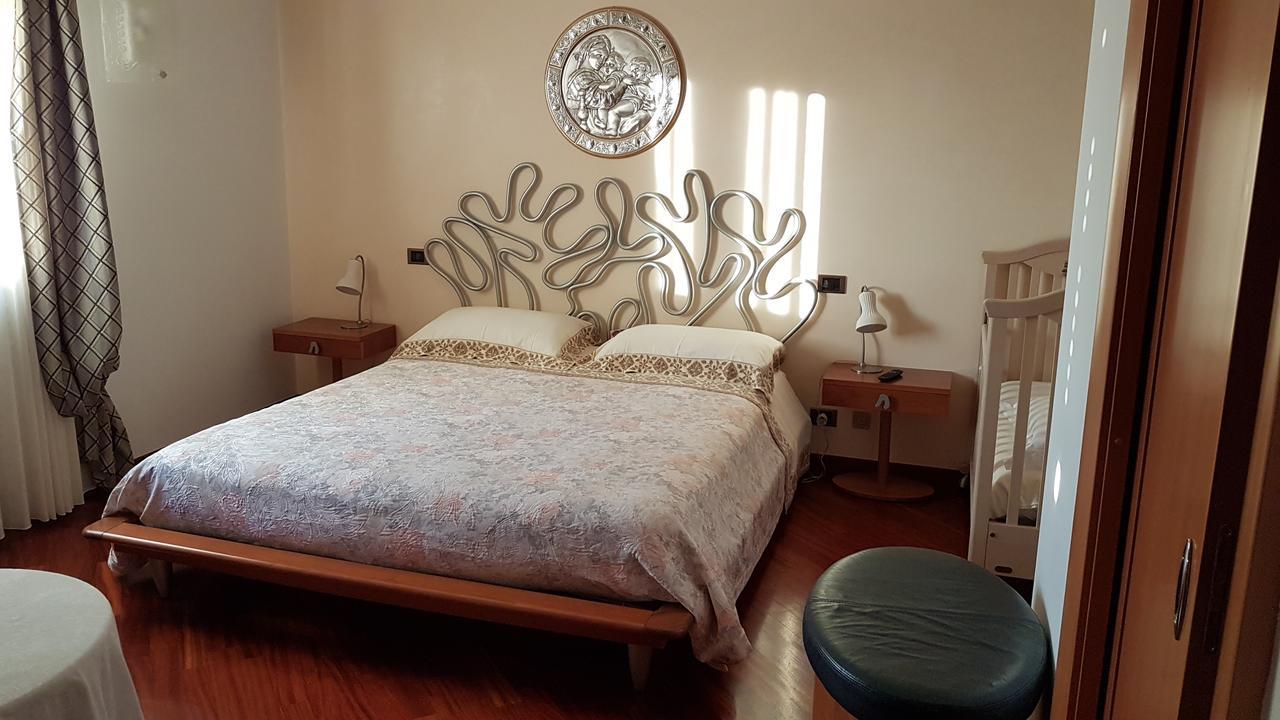 Rosej Bed & Breakfast Putignano Bagian luar foto